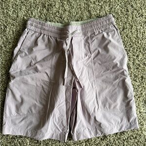 Lululemon License to Train Linerless Short 7" Lavender Frost Size Medium